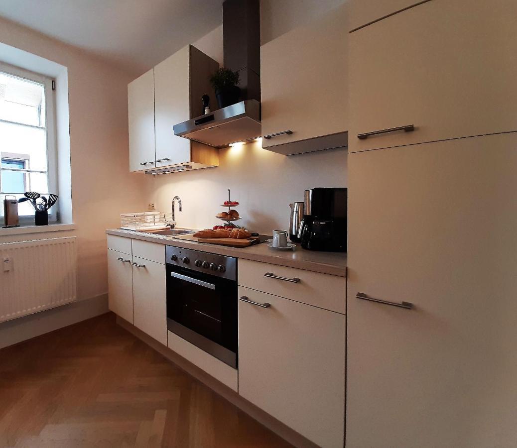 Apartment 4-6 Personen I 80Qm I Altstadt I Dachterasse I Parkplatz 施特劳宾 外观 照片