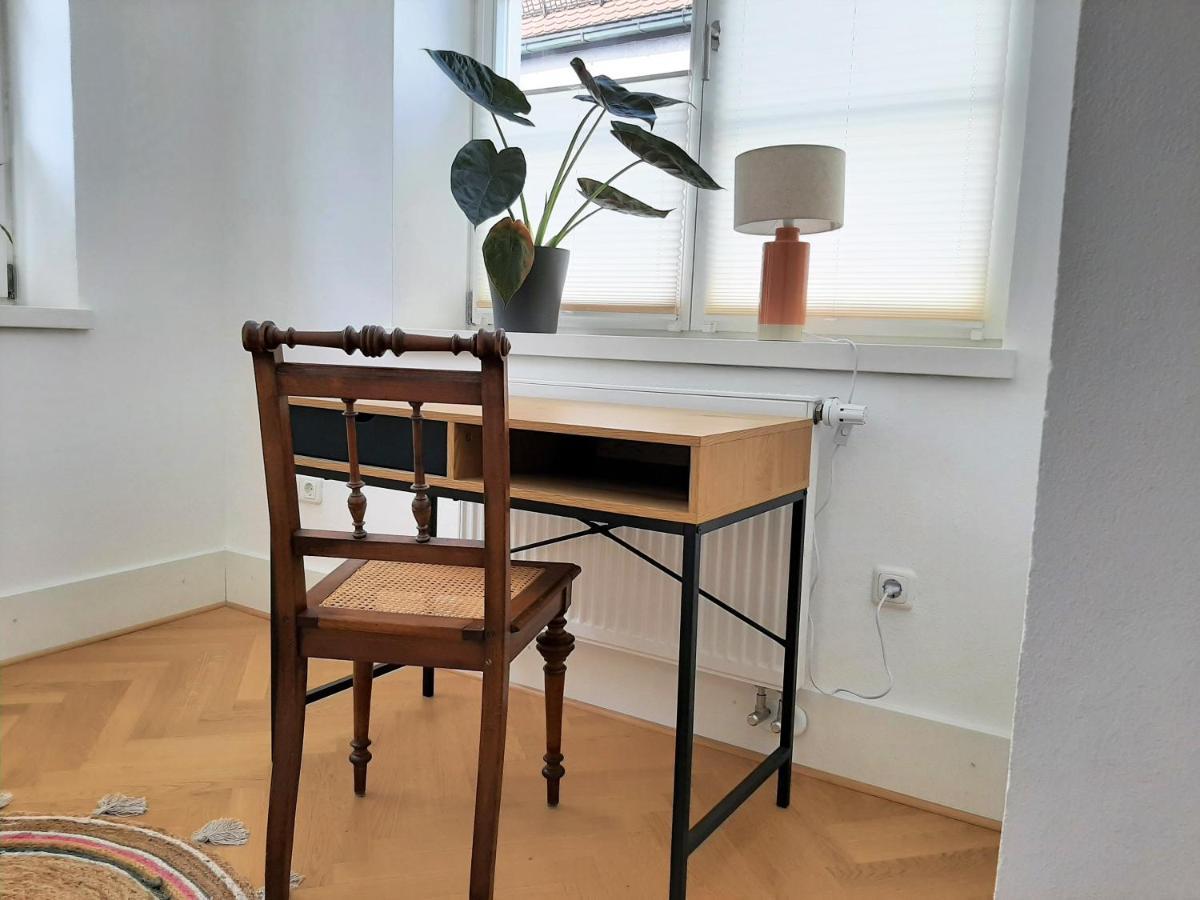 Apartment 4-6 Personen I 80Qm I Altstadt I Dachterasse I Parkplatz 施特劳宾 外观 照片