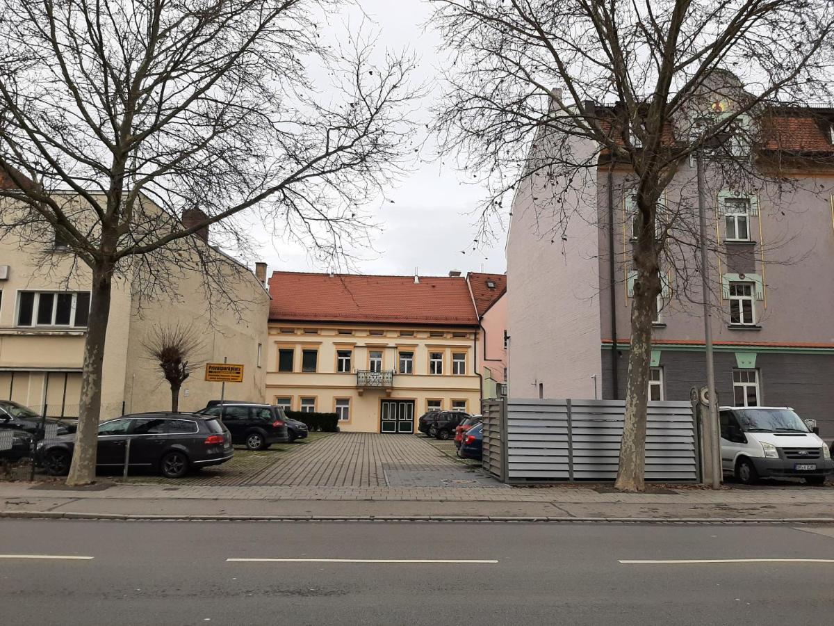 Apartment 4-6 Personen I 80Qm I Altstadt I Dachterasse I Parkplatz 施特劳宾 外观 照片