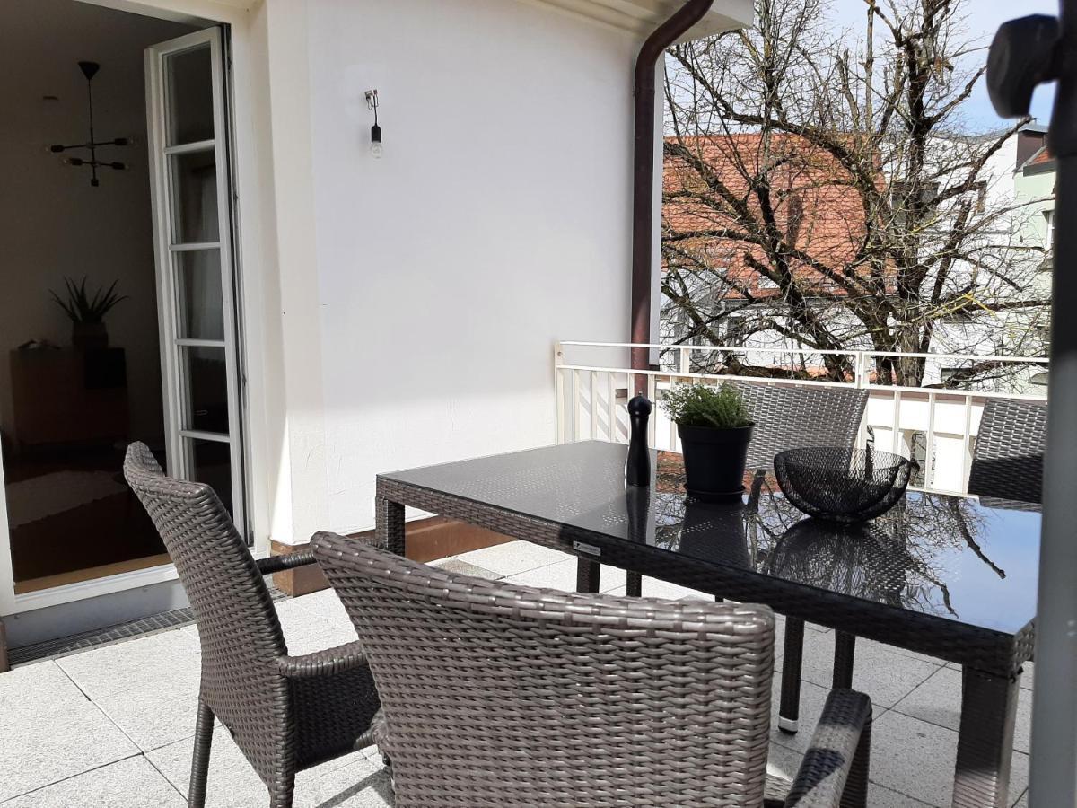 Apartment 4-6 Personen I 80Qm I Altstadt I Dachterasse I Parkplatz 施特劳宾 外观 照片